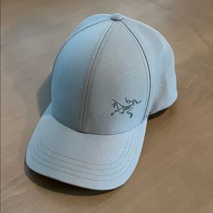 Arc’teryx baseball hat
